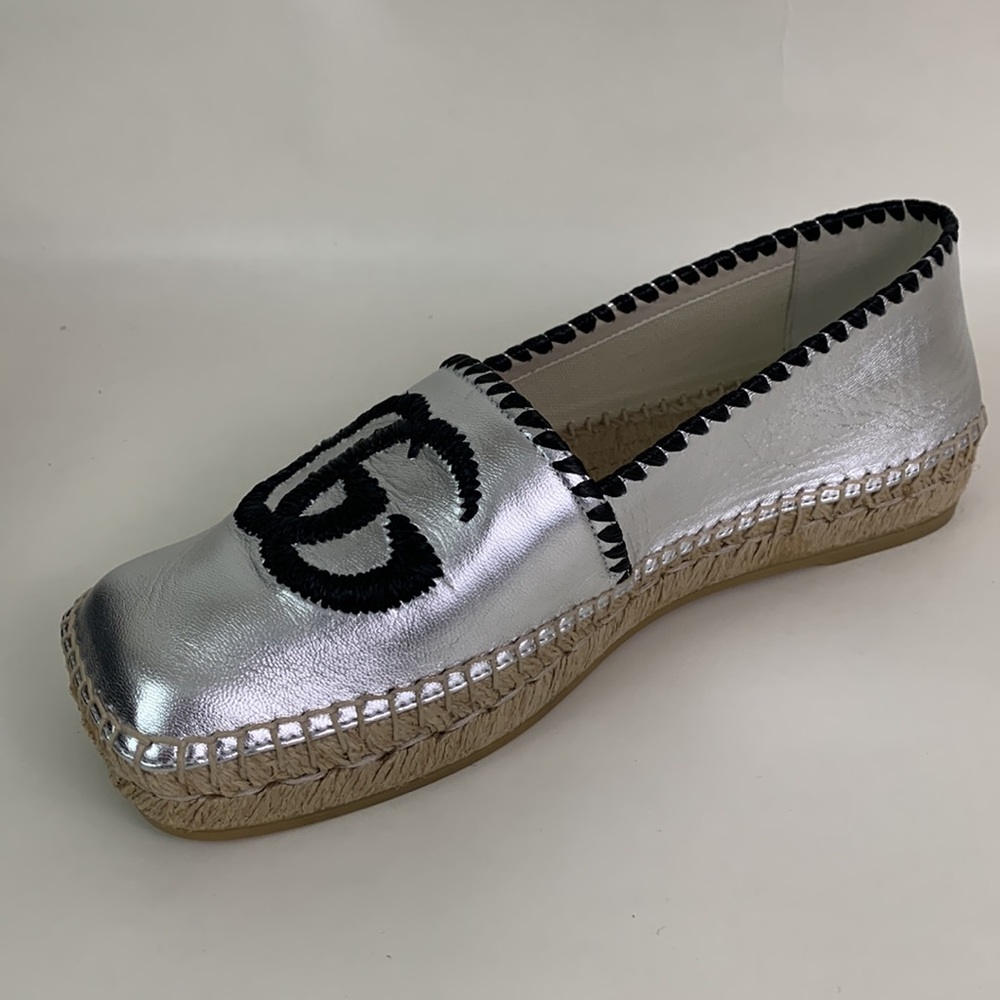 NEW Gucci Espadrille Size 37 (7) GG Marmont Silver Metallic - Picture 4 of 14